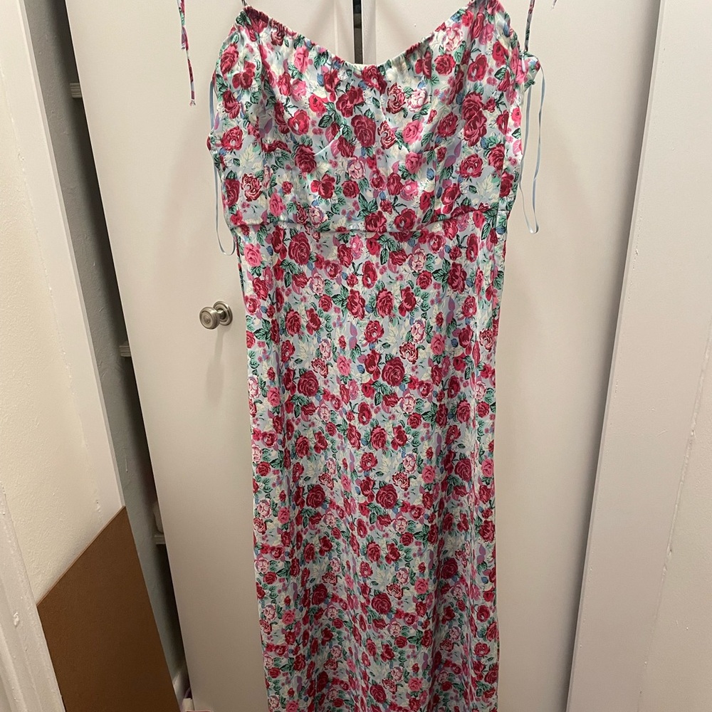 Zara floral dress. Midi. Taken in slightly in the bust area for an extra lift